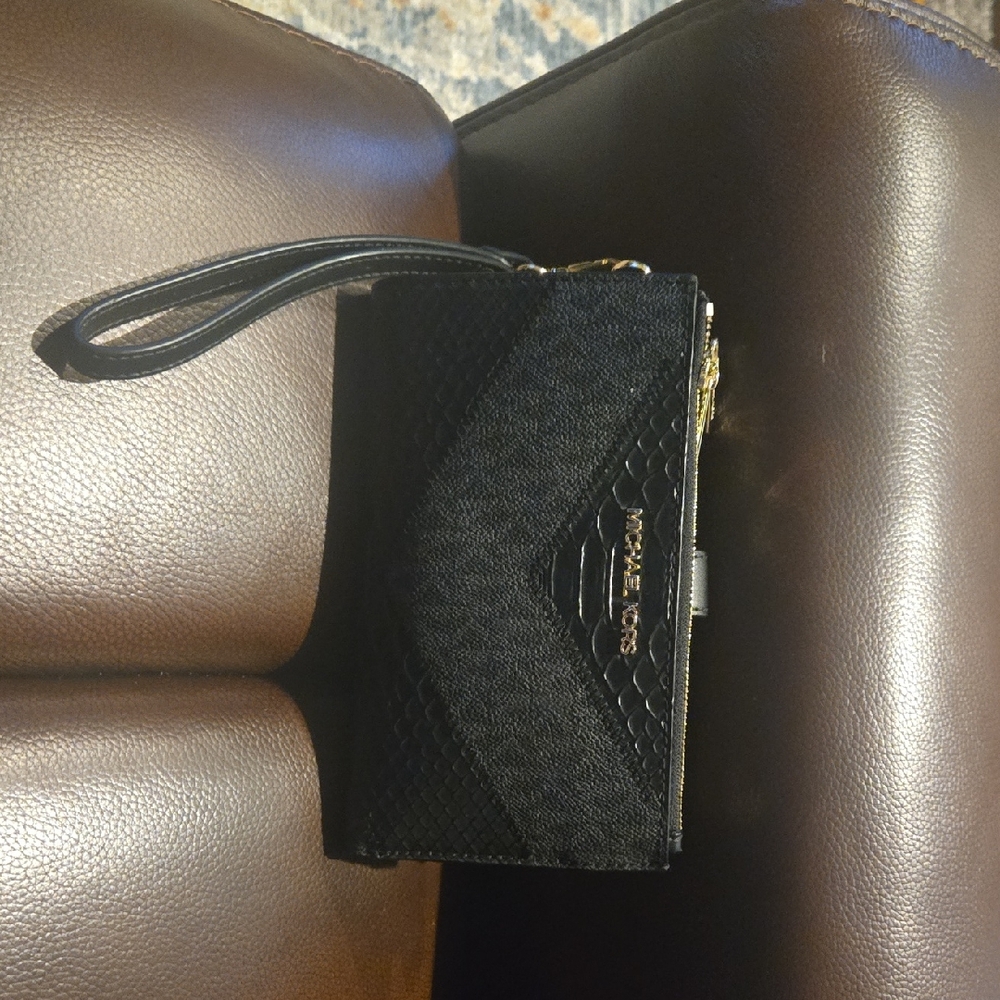 Michael Kors Black Quilted Wristlet Clutch